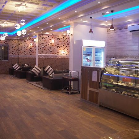 Almanzel Althahabi Aparthotel 담맘 외부 사진